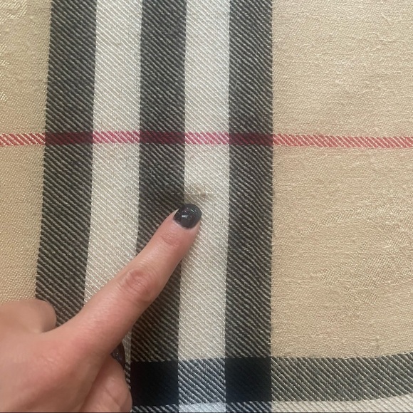 Burberry Classic Check Archive Beige With Equestrian Knight Scarf - Picture 9 of 14